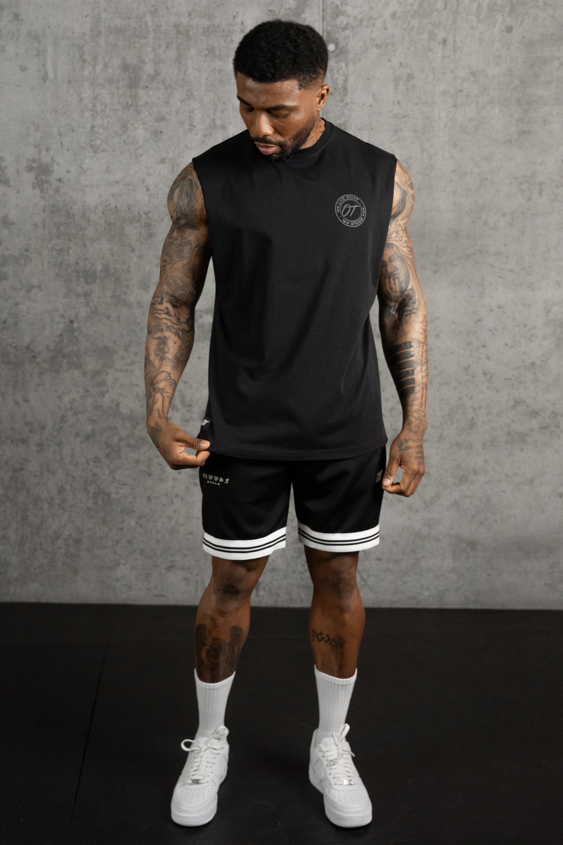 CIRCLE TANK