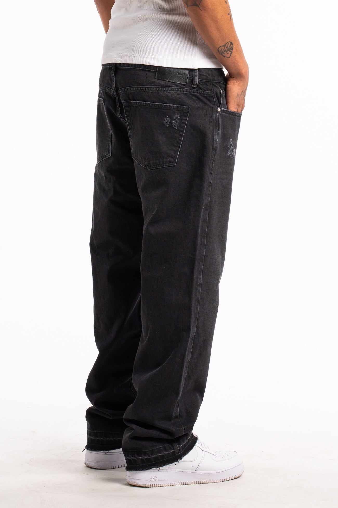 OPEN HEM DENIM