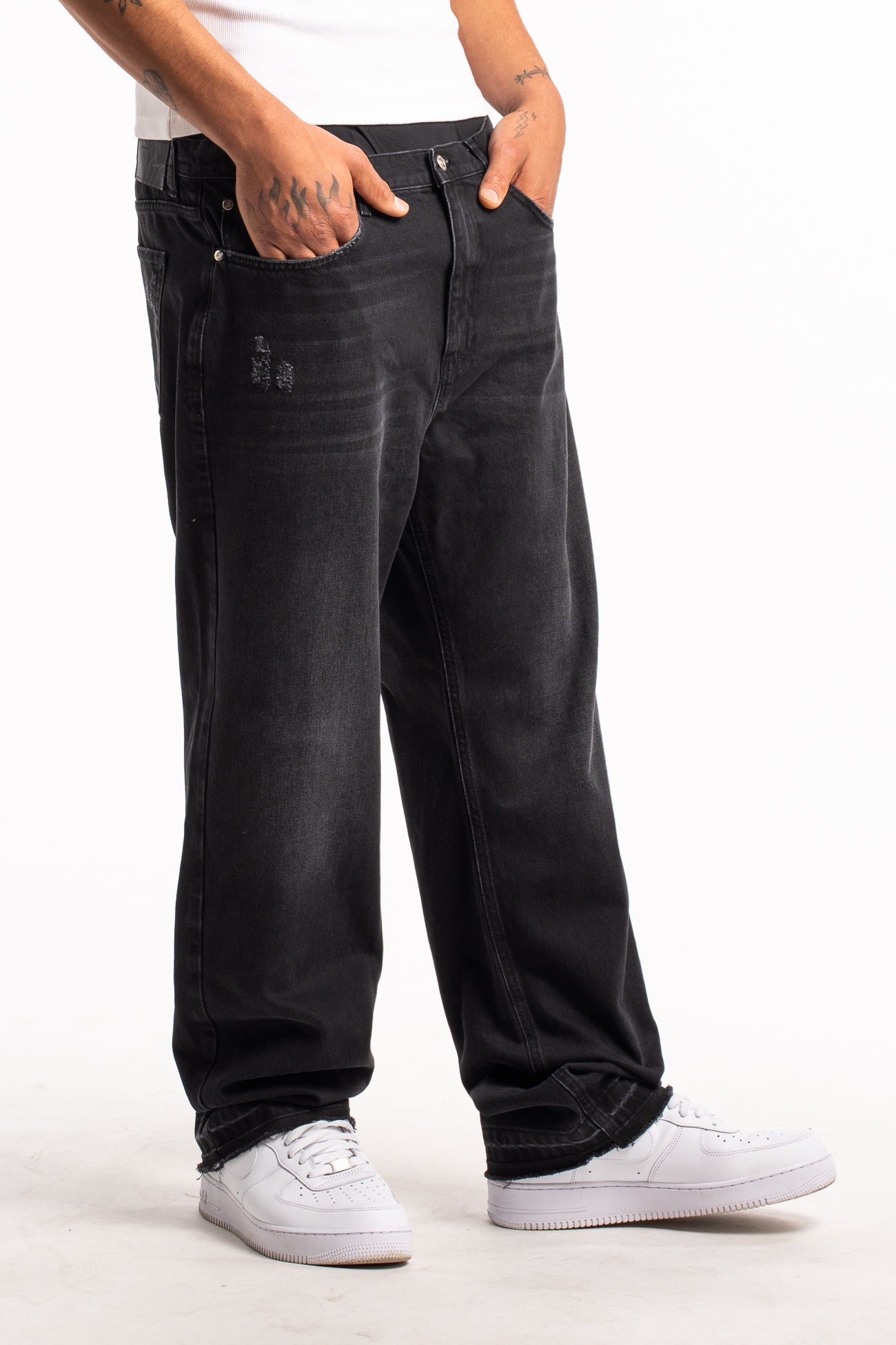 OPEN HEM DENIM