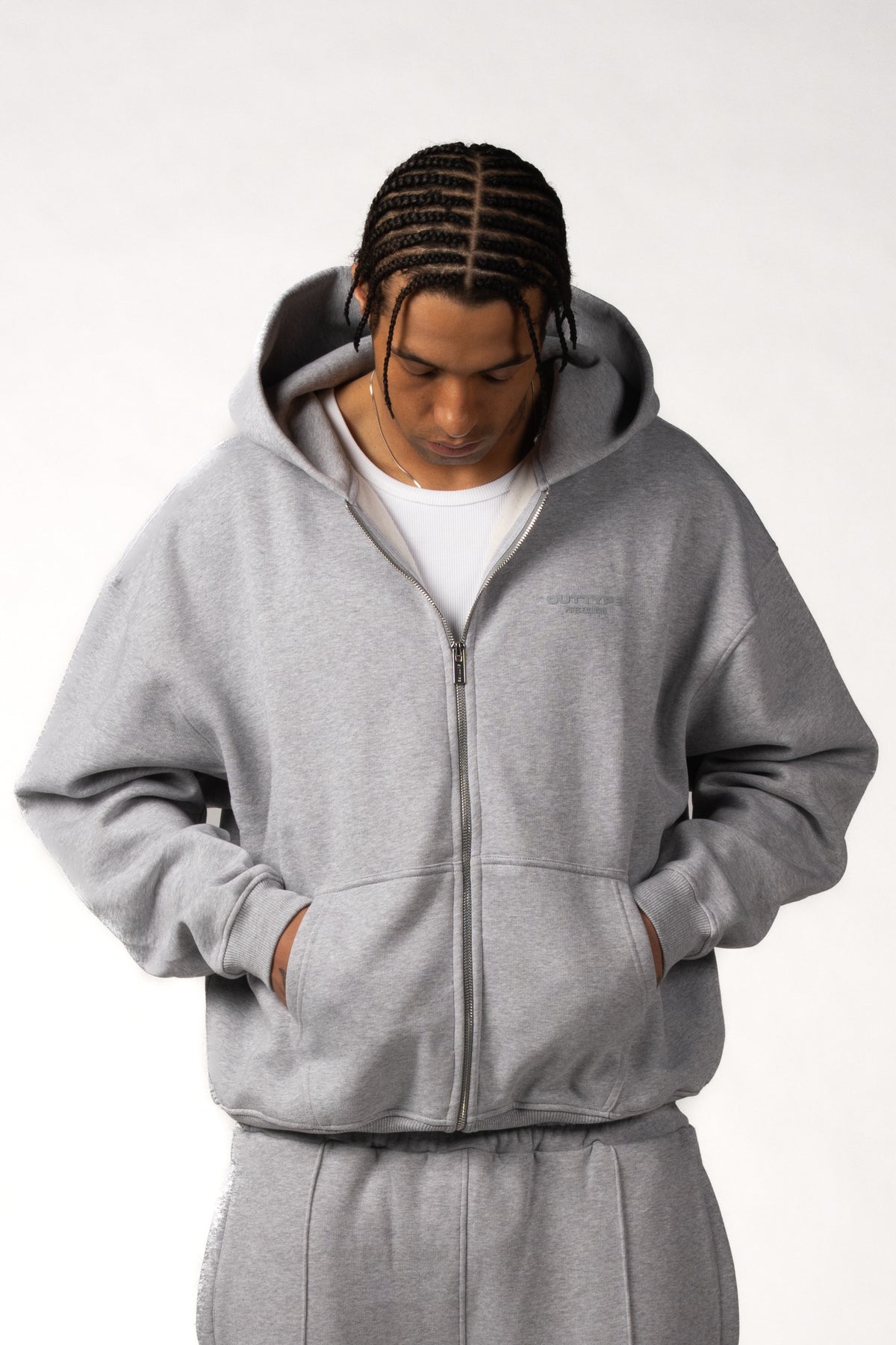 Basic Zipp Hoodie