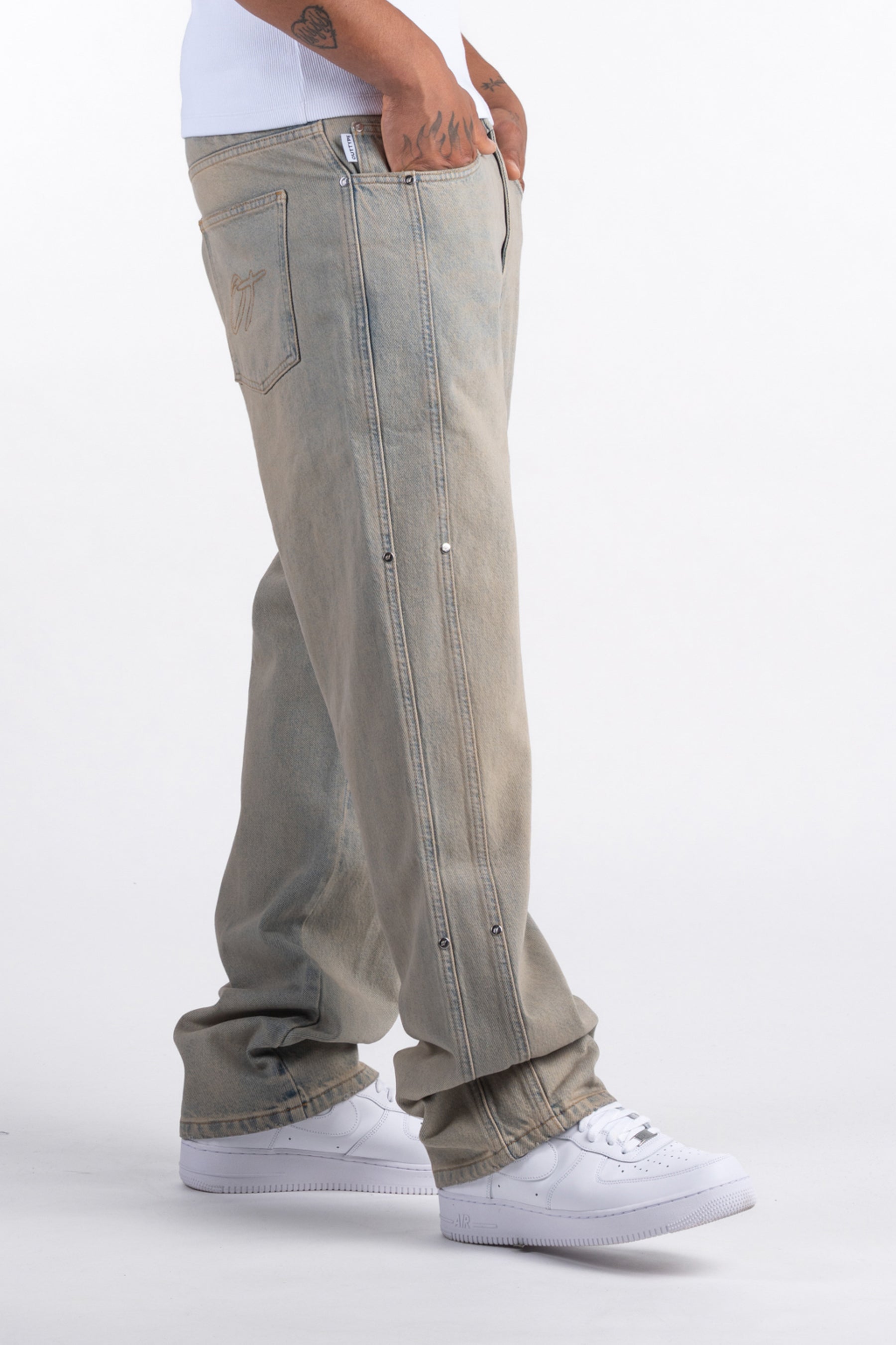 Sand Washed Rivet Denim