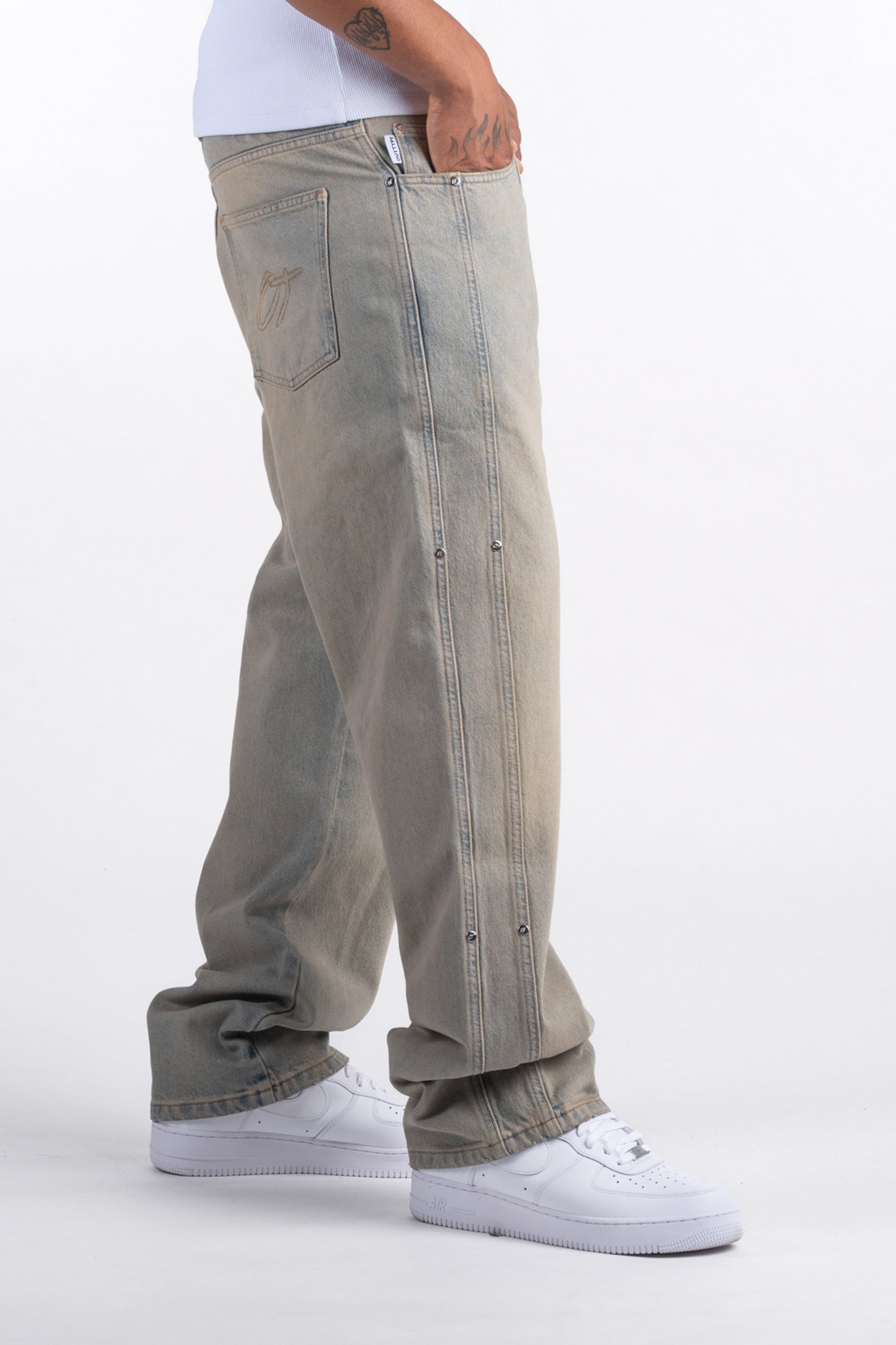 Sand Washed Rivet Denim