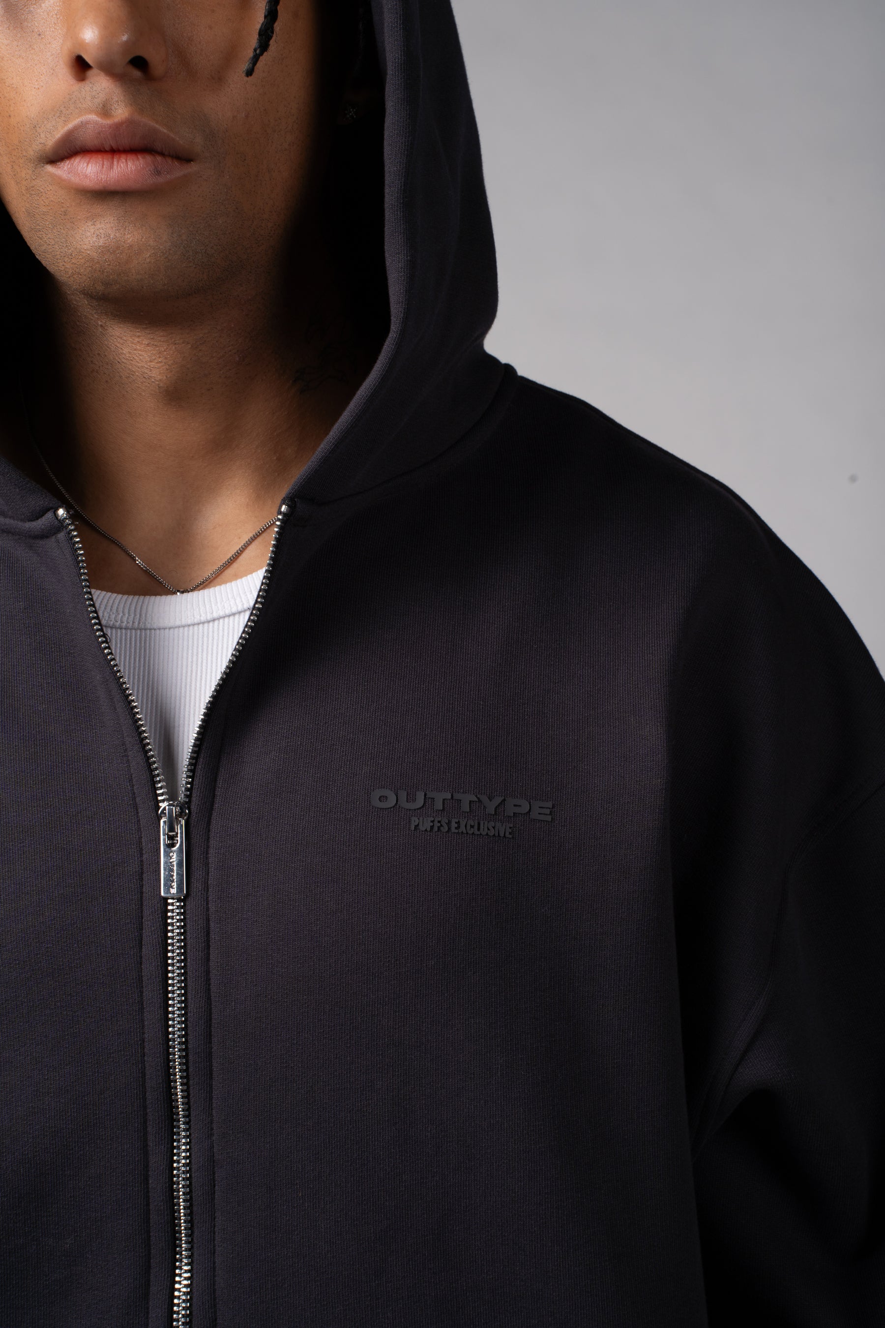 Basic Zipp Hoodie