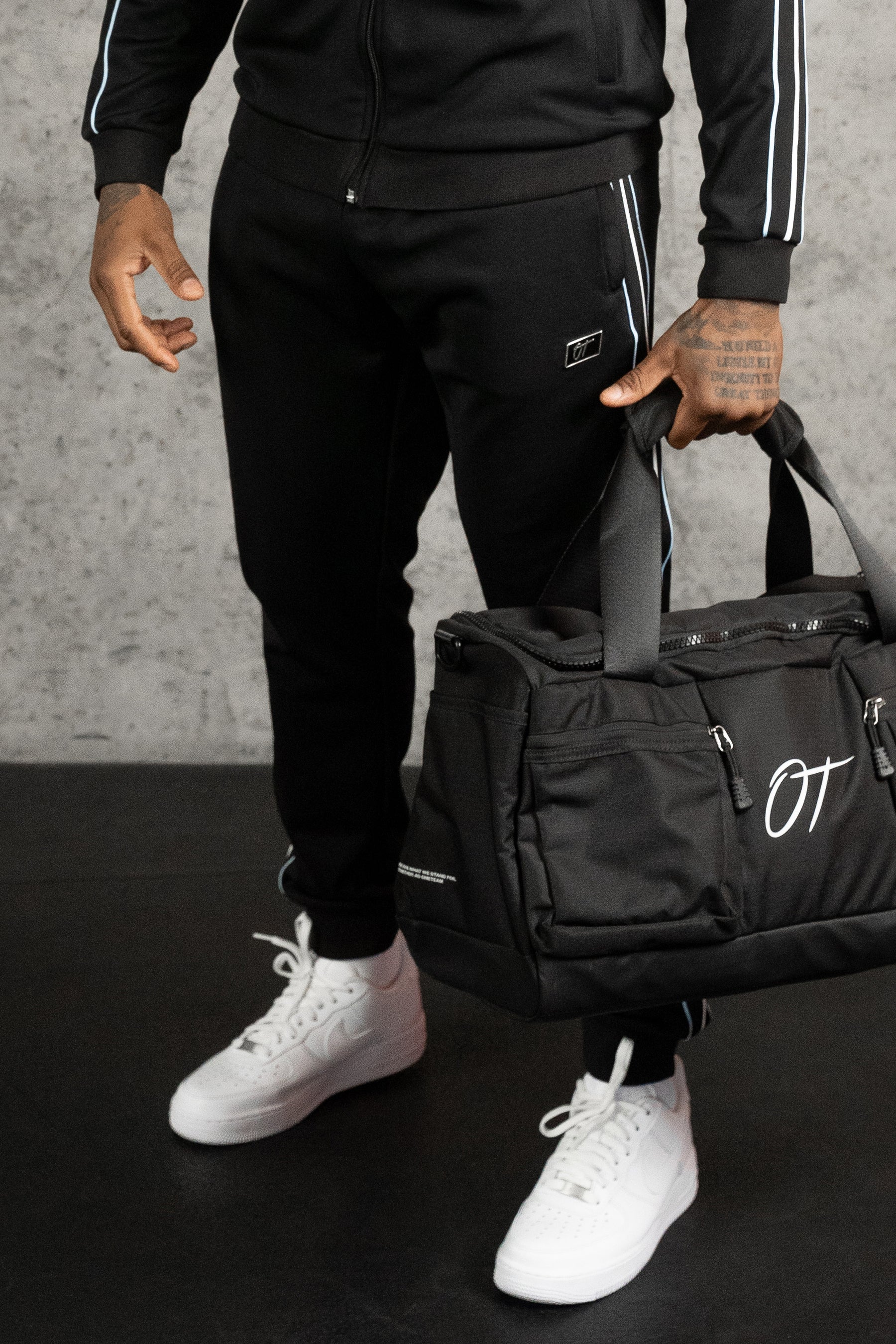 TRACKSUIT PANTS