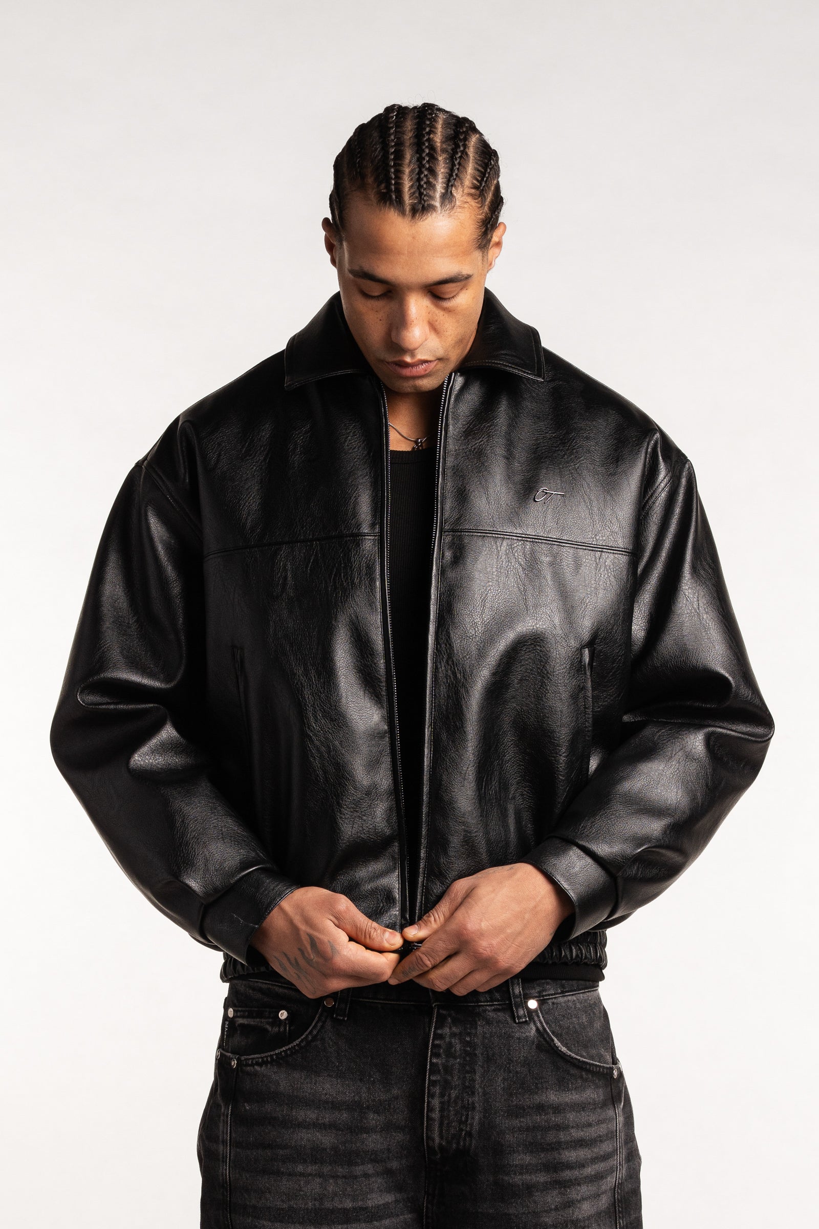 SIGNATURE LEATHER JACKET