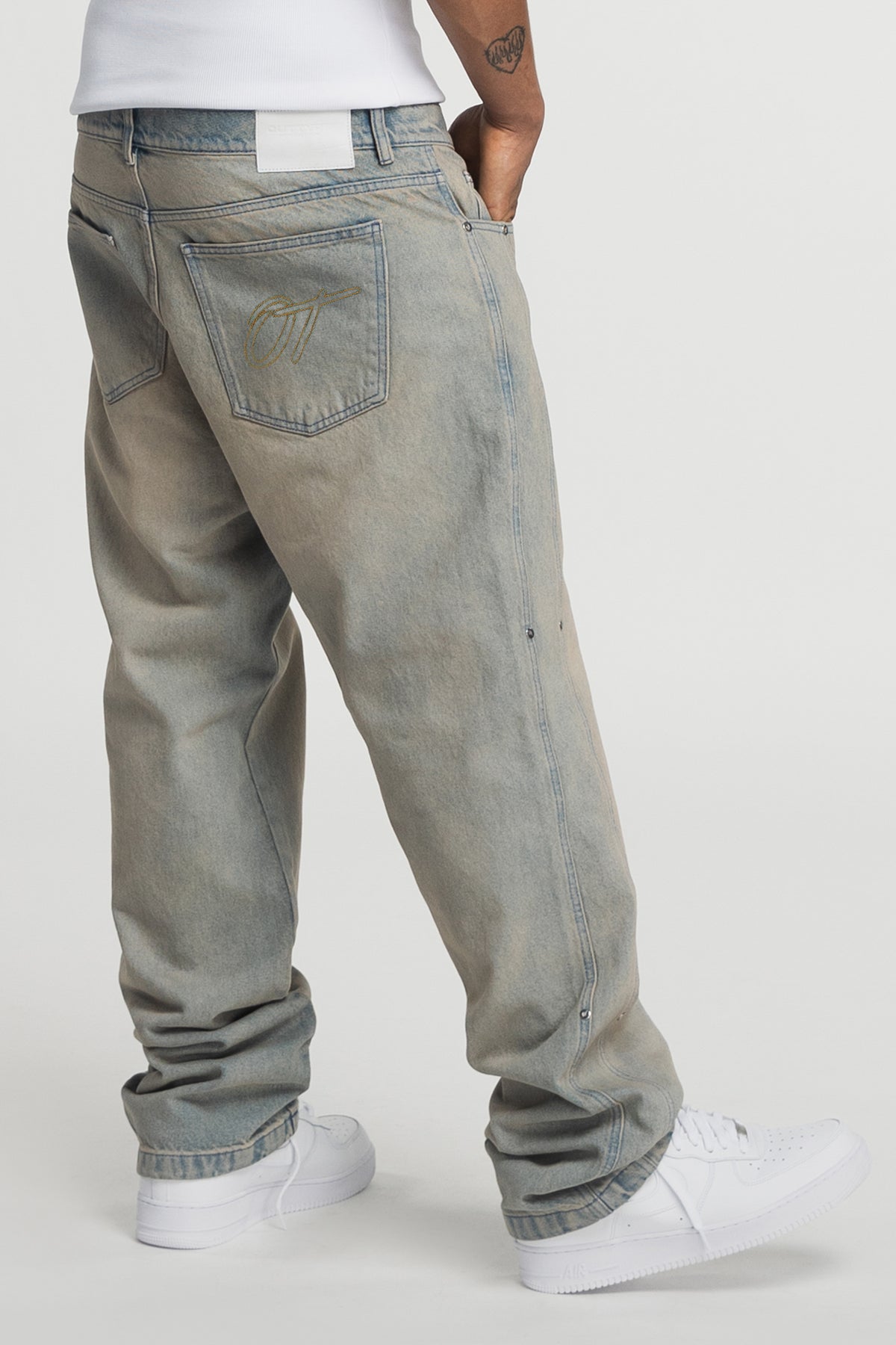 Sand Washed Rivet Denim
