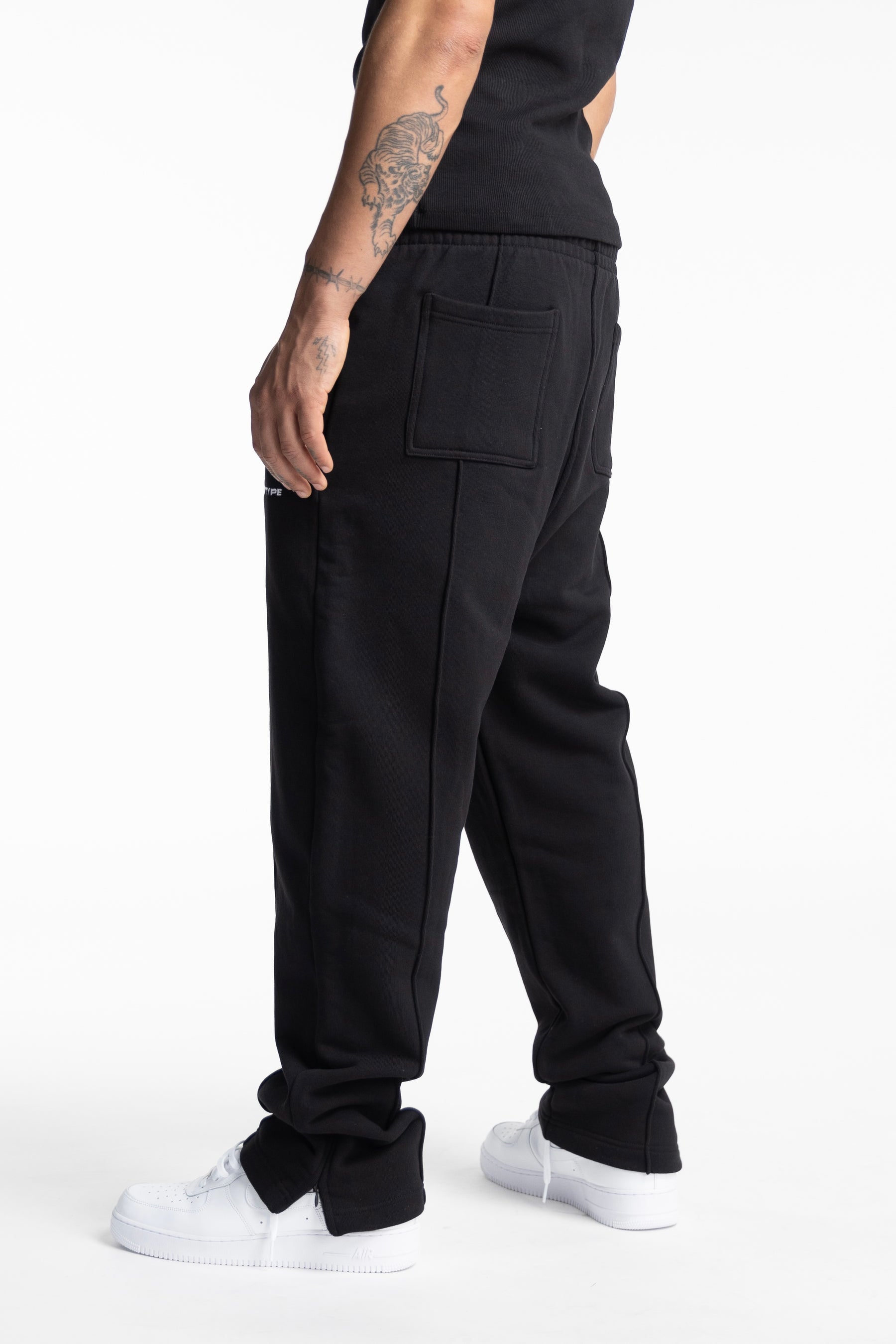 HEAVY PLEAT JOGGER