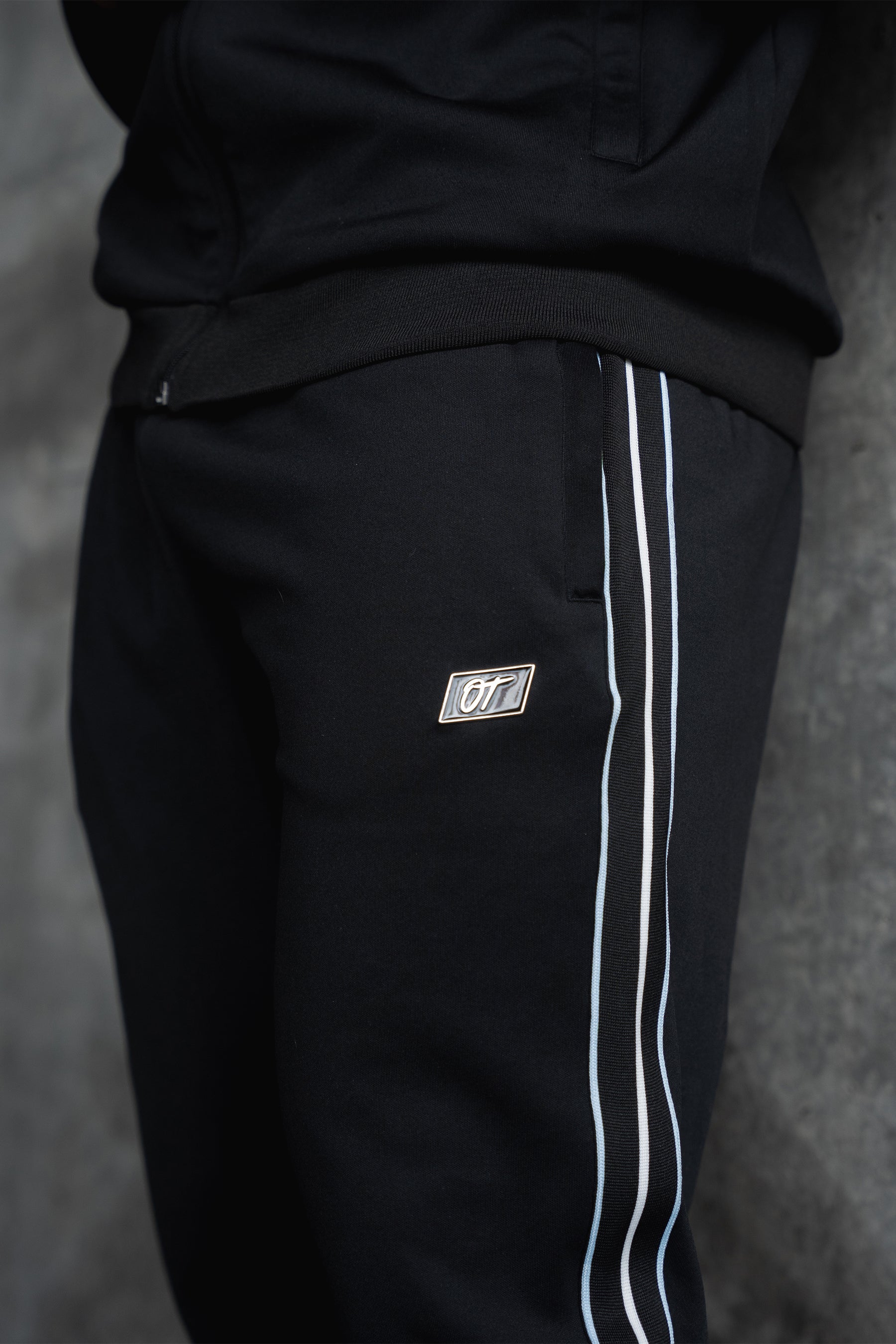 TRACKSUIT PANTS