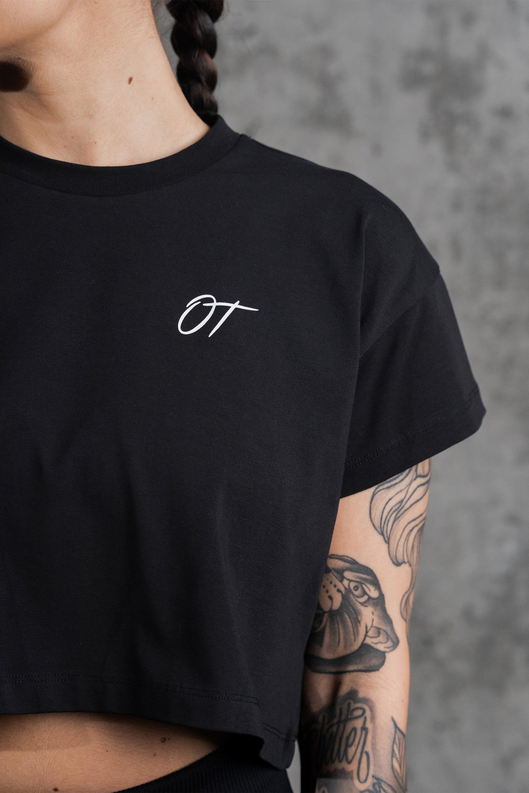 WOMEN SPORTS CROP TEE