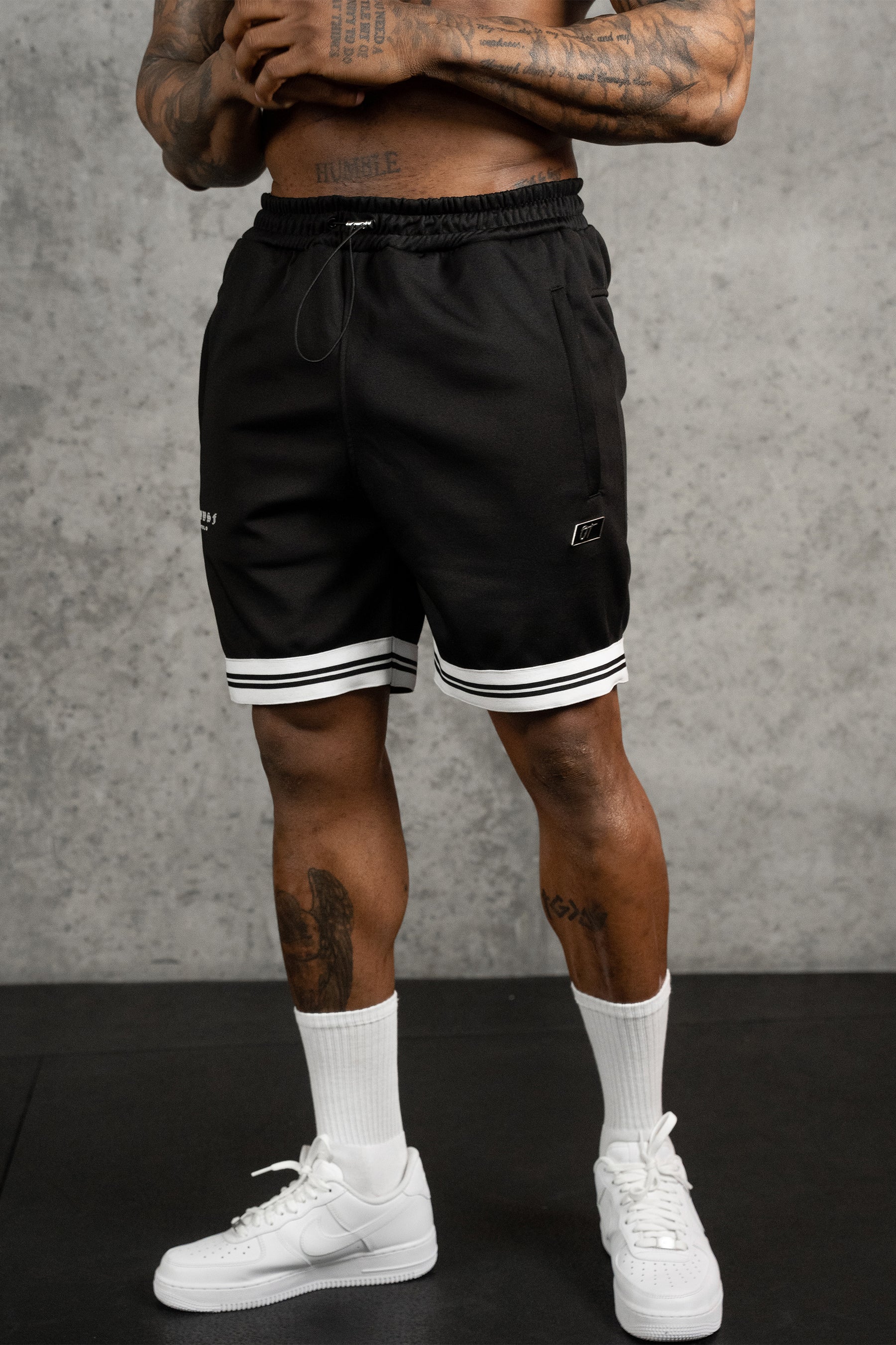 ESSENTIAL SHORTS
