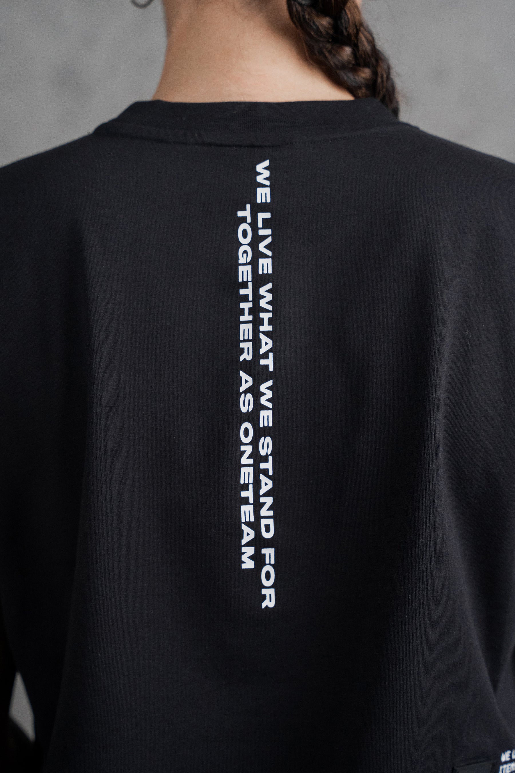 WOMEN SPORTS CROP TEE