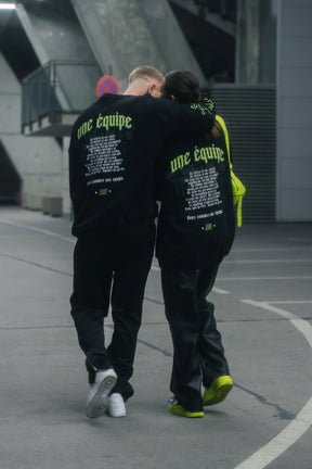 HEAVY UNE ÉQUIPE SWEATER