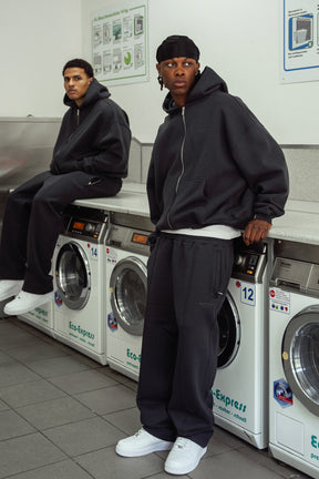 Basic Zipp Hoodie