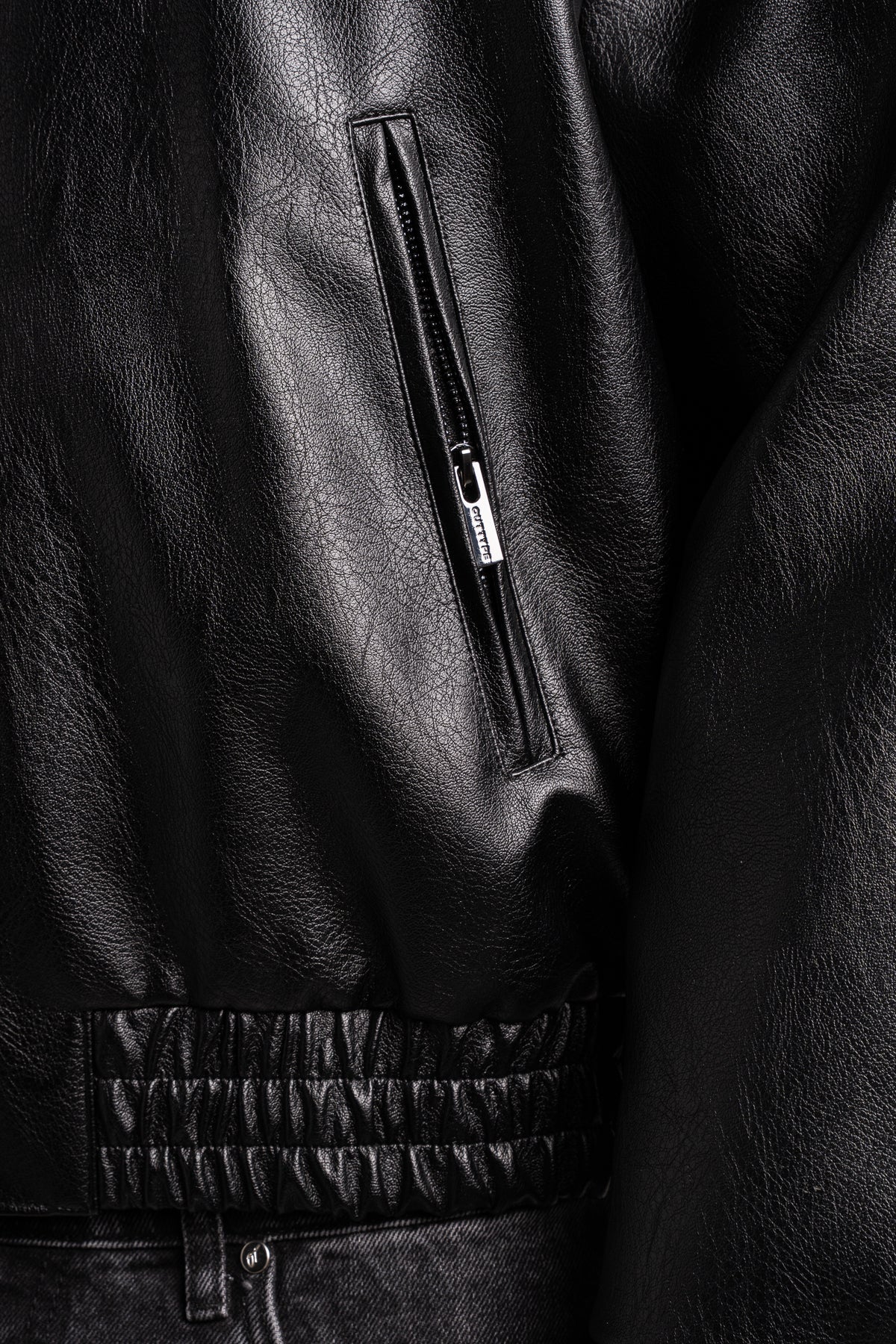 SIGNATURE LEATHER JACKET