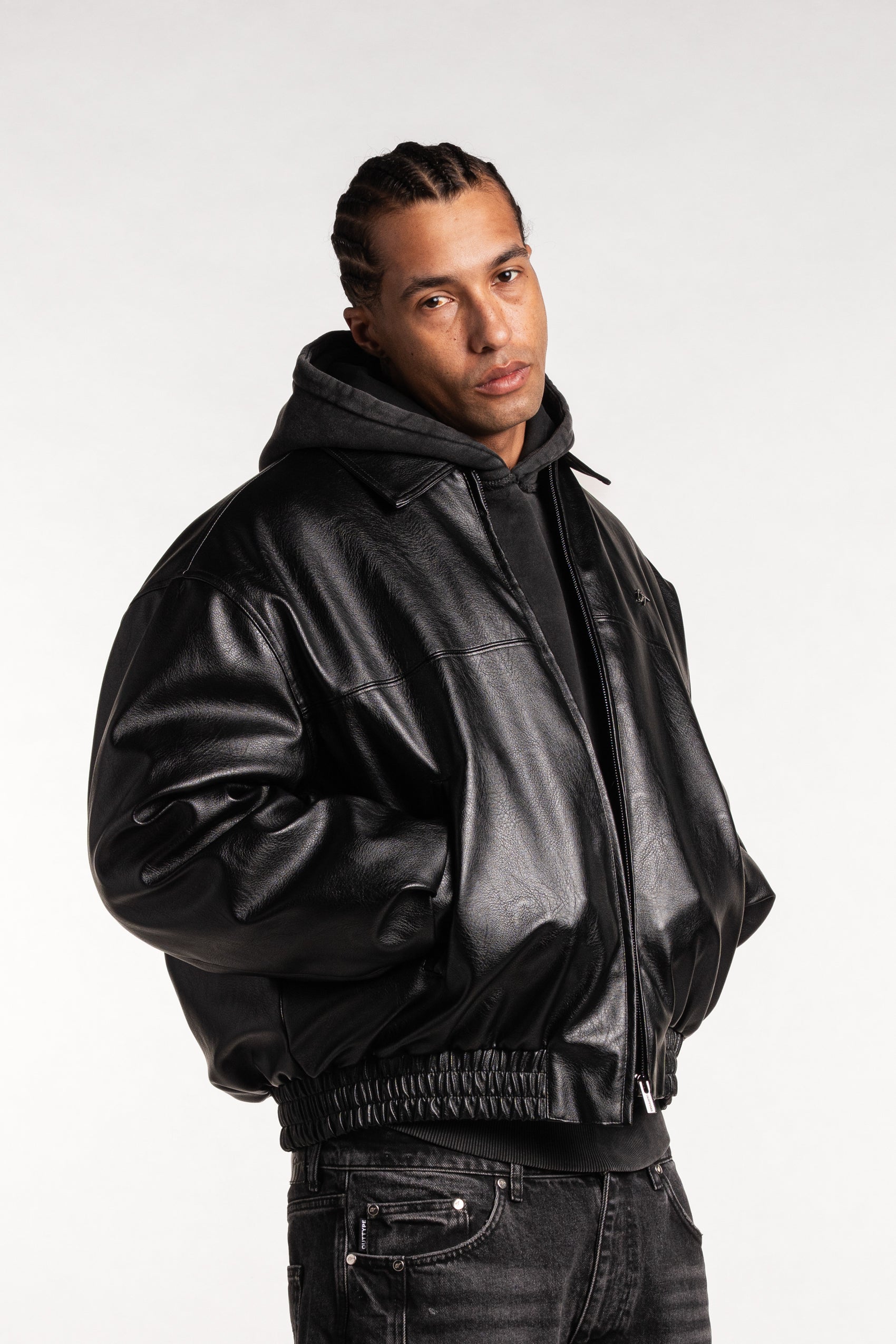 SIGNATURE LEATHER JACKET