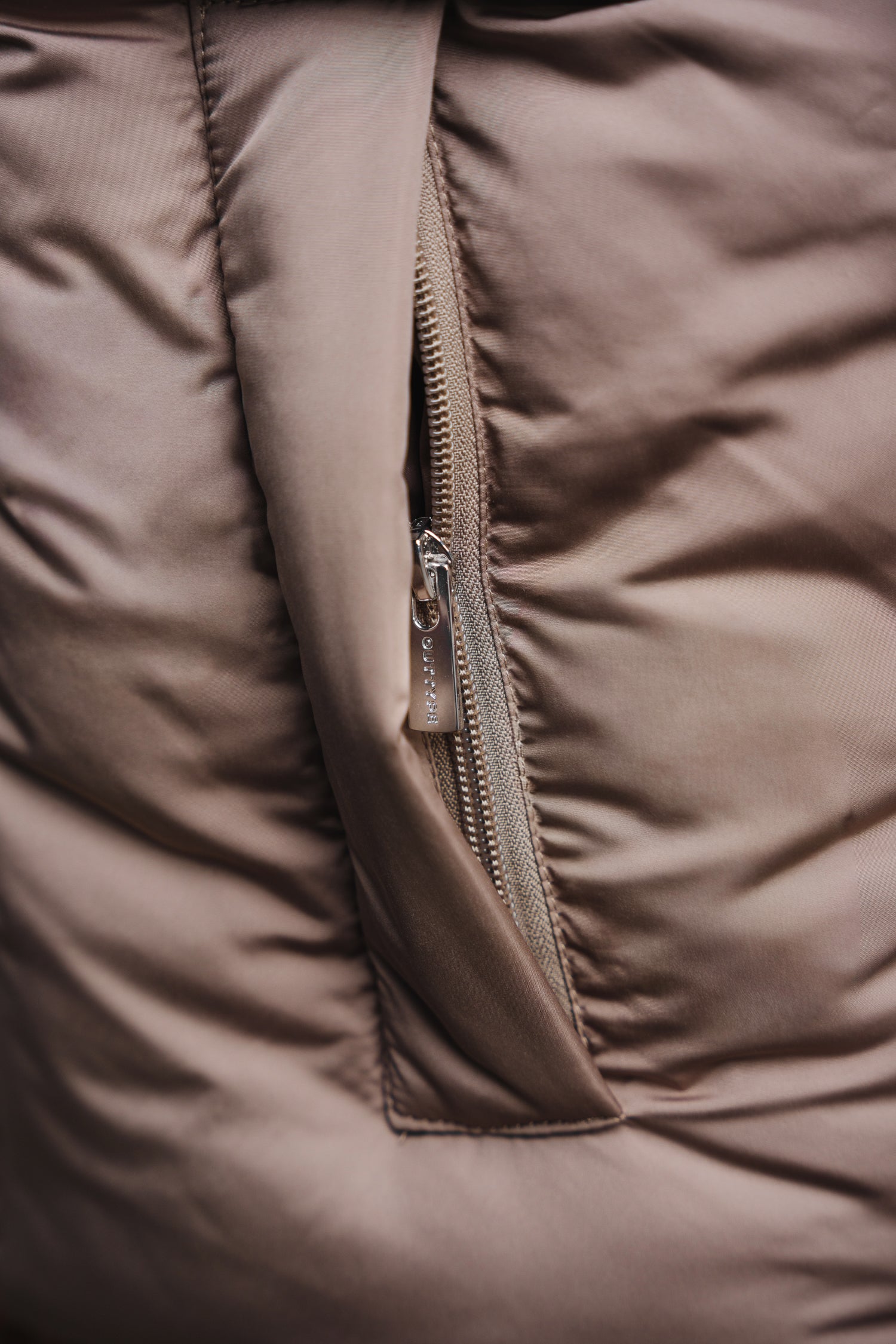 ARC PUFFER JACKET